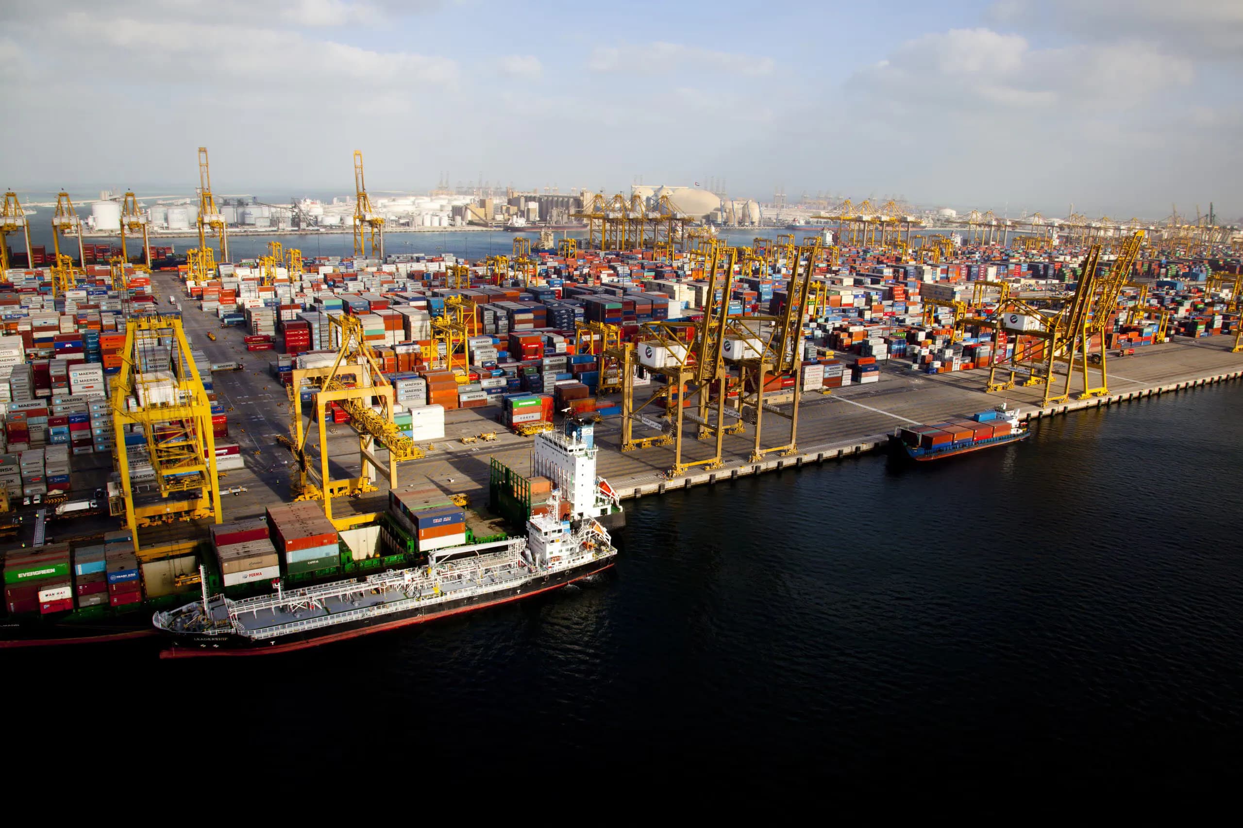 Container port and industrial logistics environment in the United Arab Emirates